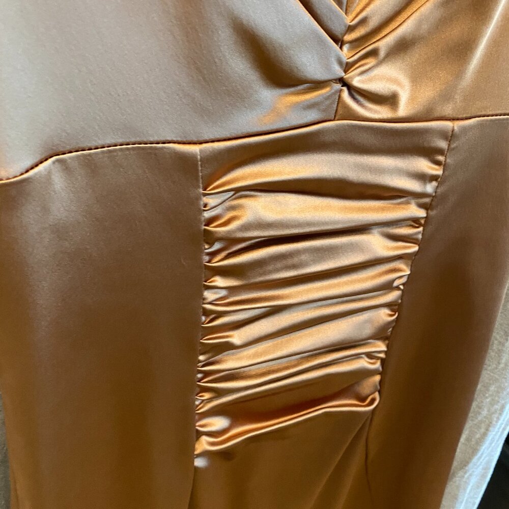 Nicole Miller Collection low neck half sleeve bronze cocktail dress Size 6 - Picture 3 of 10